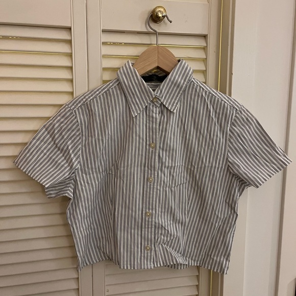 Cropped stripe button up shirt - Picture 1 of 2